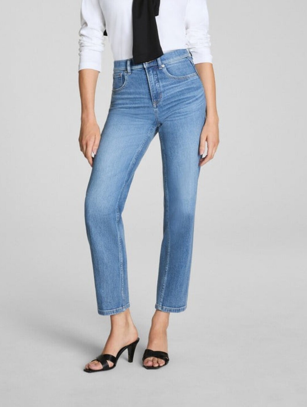 1X Reg • Spanx • 90s High-Rise Straight Leg Jeans